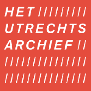 Rood Logo met witte letters van het Utrechts Archief