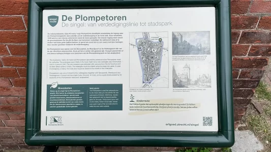 De Plompetoren